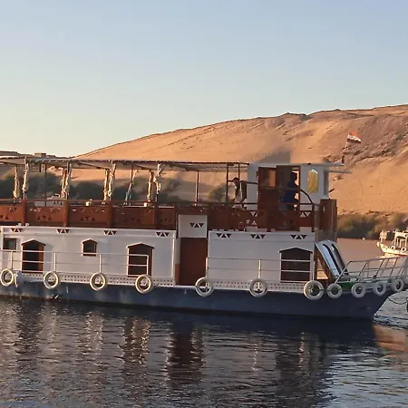 Houseboat Hotel And Nile Cruises Zainoba Aswan Exterior photo