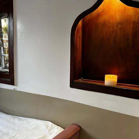 Houseboat Hotel And Nile Cruises Zainoba Aswan Exterior photo