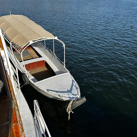 Houseboat Hotel And Nile Cruises Zainoba Aswan Exterior photo