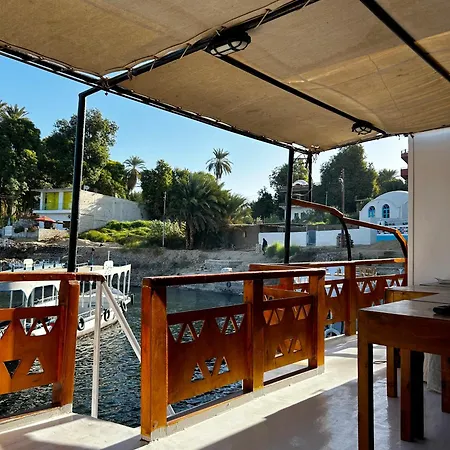 Houseboat Hotel And Nile Cruises Zainoba Aswan Exterior photo